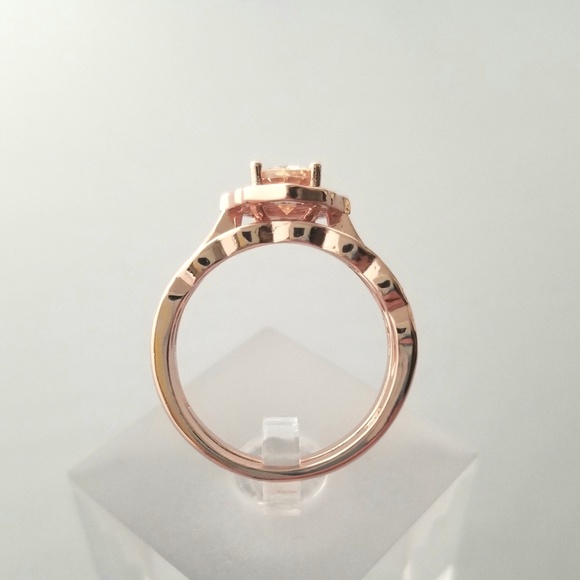 HOST PICK!!! 💗 Antique Style Rose Gold Ring Set - Picture 3 of 7